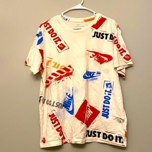 Nike Graphic Tee